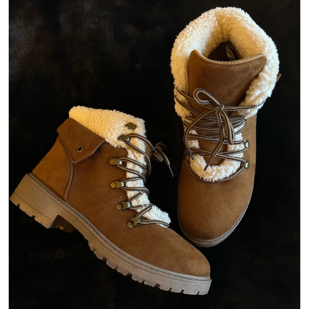 Rouge Helium Brown Suede Lace-Up Ankle Boots with Cream Faux Shearling